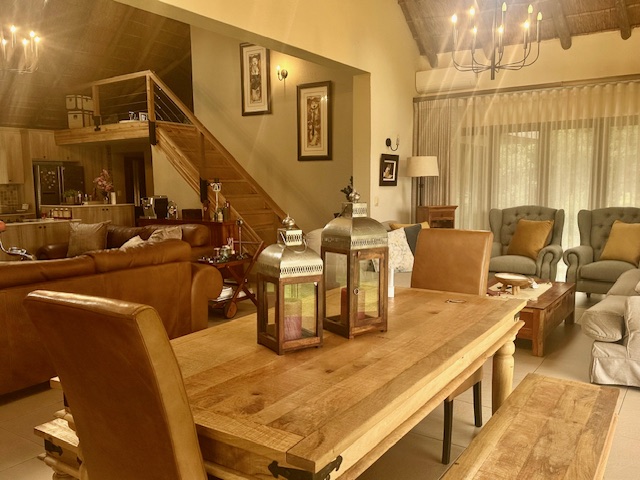 5 Bedroom Property for Sale in Lakeland North West